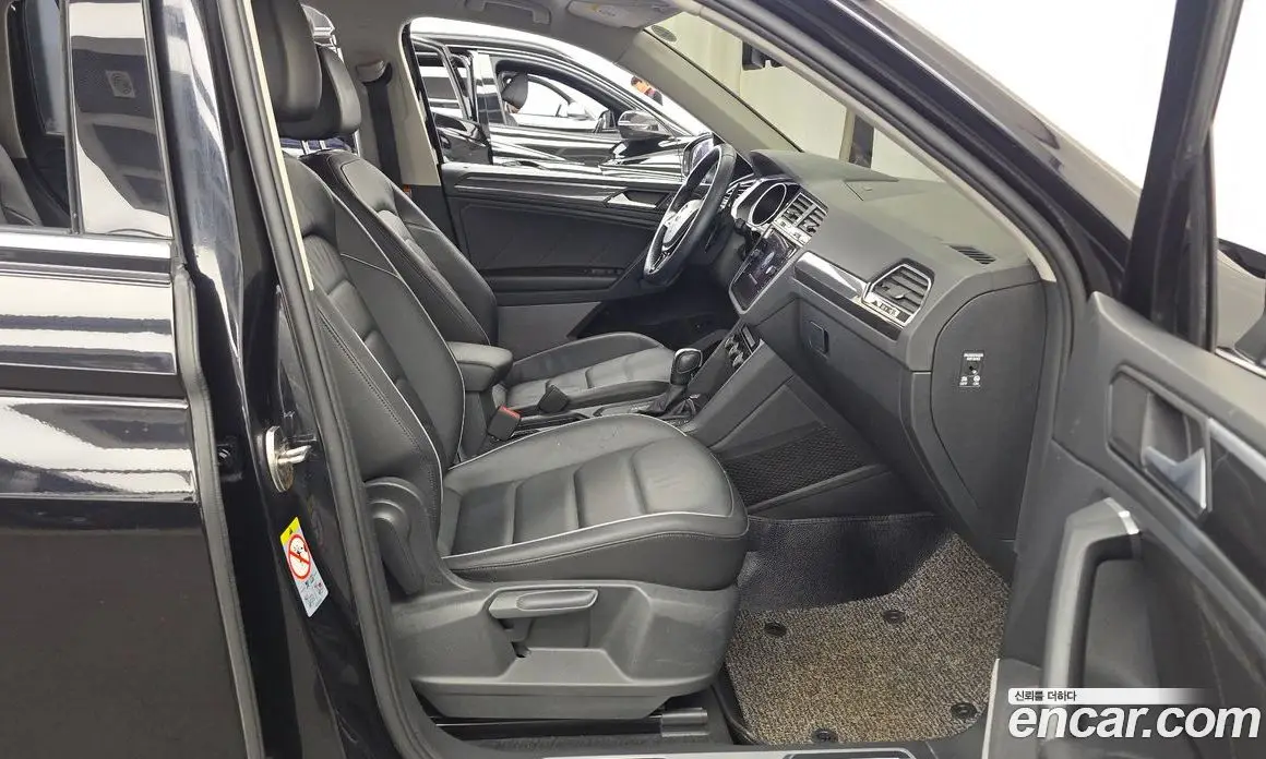 Volkswagen Tiguan 2020 2.0 автомат (гидро), фото 17