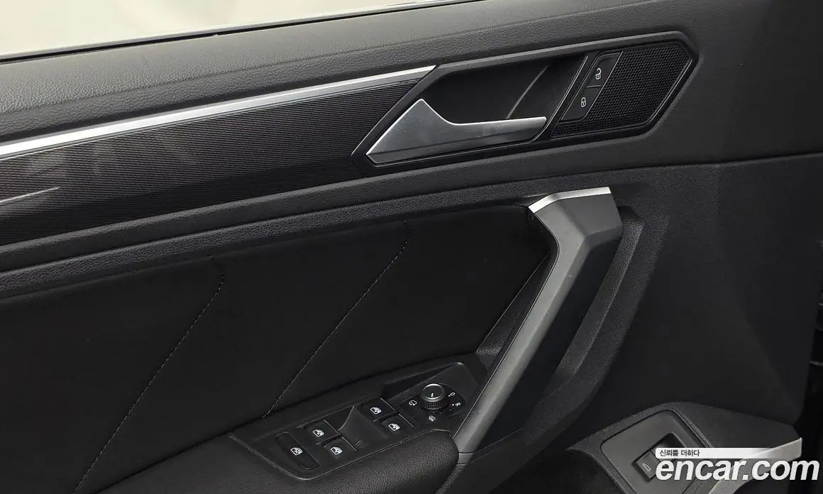 Volkswagen Tiguan 2020 2.0 автомат (гидро), фото 30