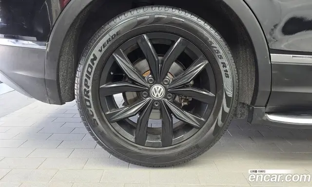 Volkswagen Tiguan 2020 2.0 автомат (гидро), миниатюра 5