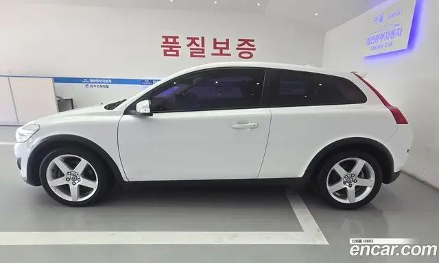 Volvo C30 2012 2.0 автомат (гидро), миниатюра 2