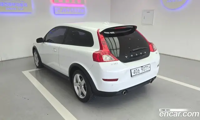 Volvo C30 2012 2.0 автомат (гидро), миниатюра 3