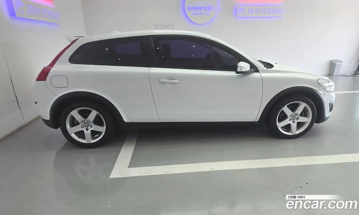 Volvo C30 2012 2.0 автомат (гидро), фото 6