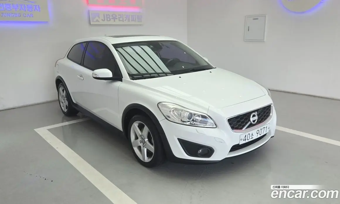 Volvo C30 2012 2.0 автомат (гидро), фото 7