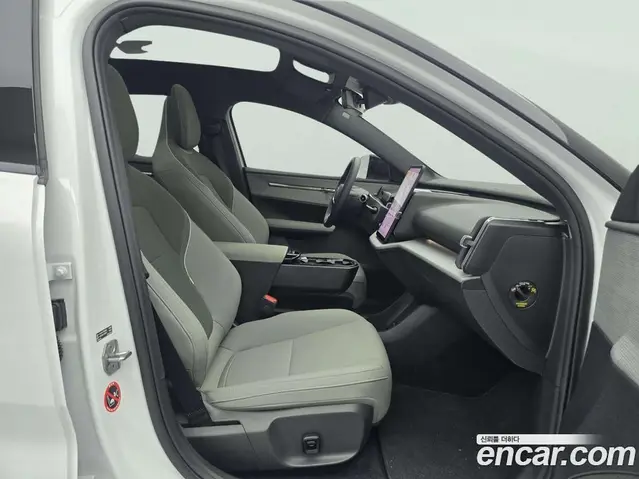 Volvo EX30 2025 0.2 автомат (гидро), миниатюра 11