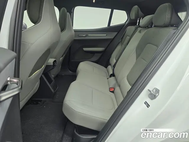 Volvo EX30 2025 0.2 автомат (гидро), миниатюра 12
