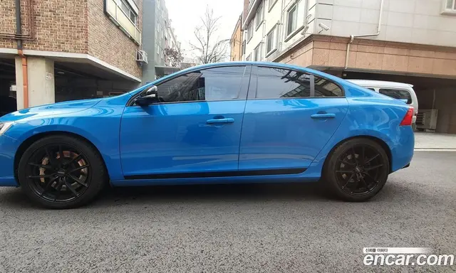 Volvo S60 2017 2.0 автомат (гидро), миниатюра 3