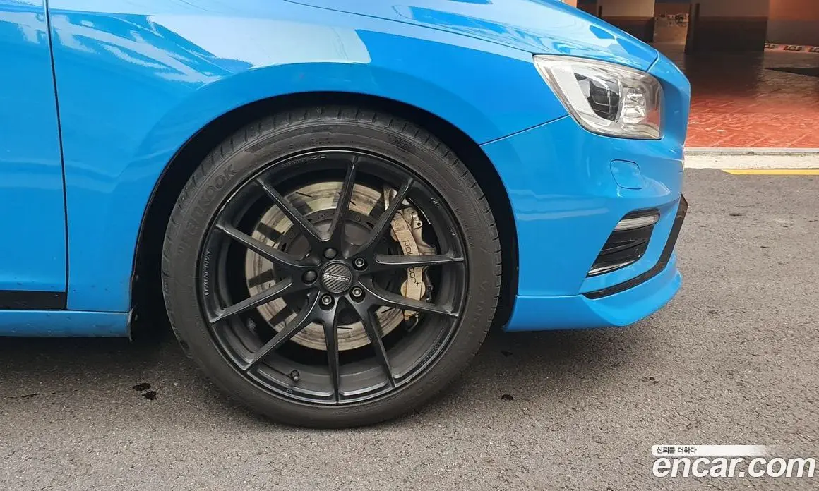 Volvo S60 2017 2.0 автомат (гидро), фото 8