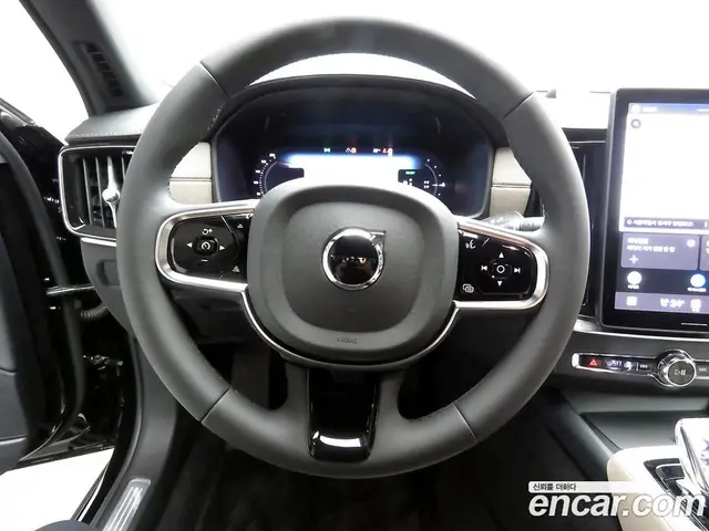 Volvo S90 2026 2.0 автомат (гидро), миниатюра 8