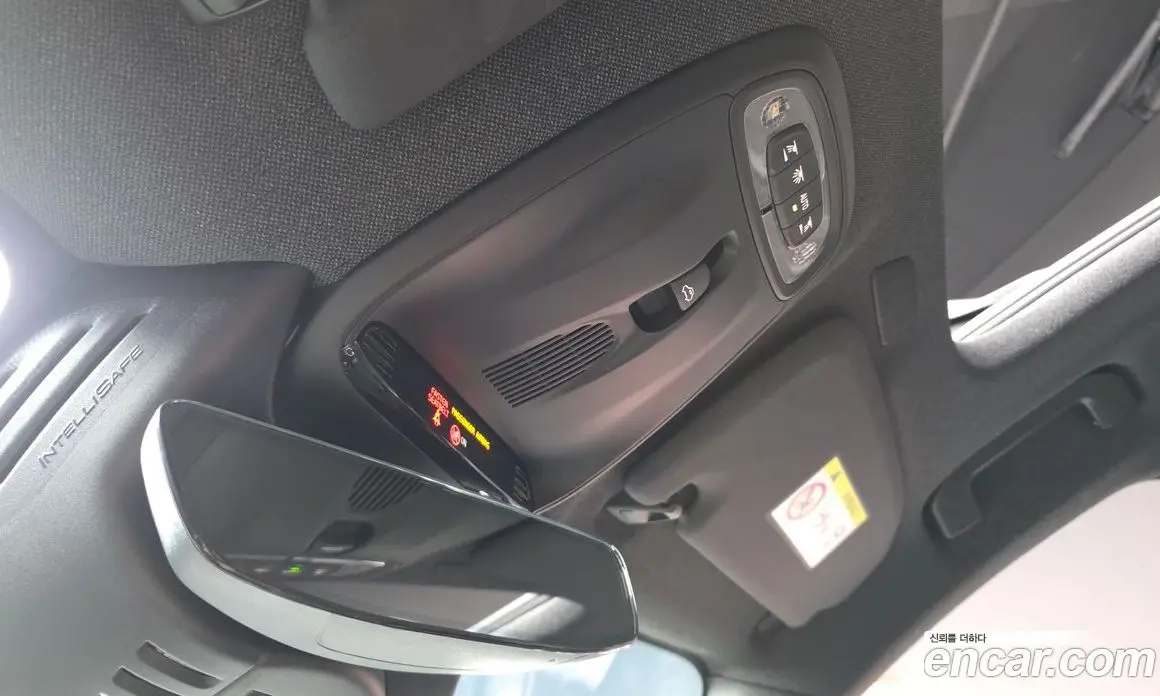 Volvo XC40 2019 2.0 автомат (гидро), фото 33