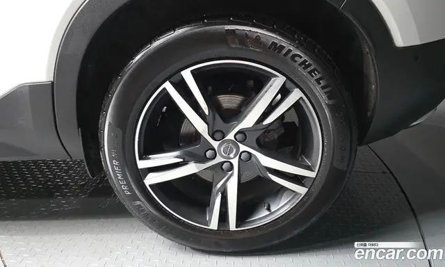 Volvo XC40 2019 2.0 автомат (гидро), миниатюра 7
