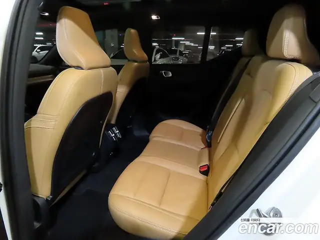 Volvo XC40 2022 2.0 автомат (гидро), миниатюра 7