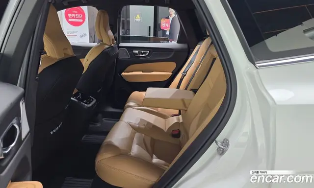 Volvo XC60 2022 2.0 автомат (гидро), миниатюра 12