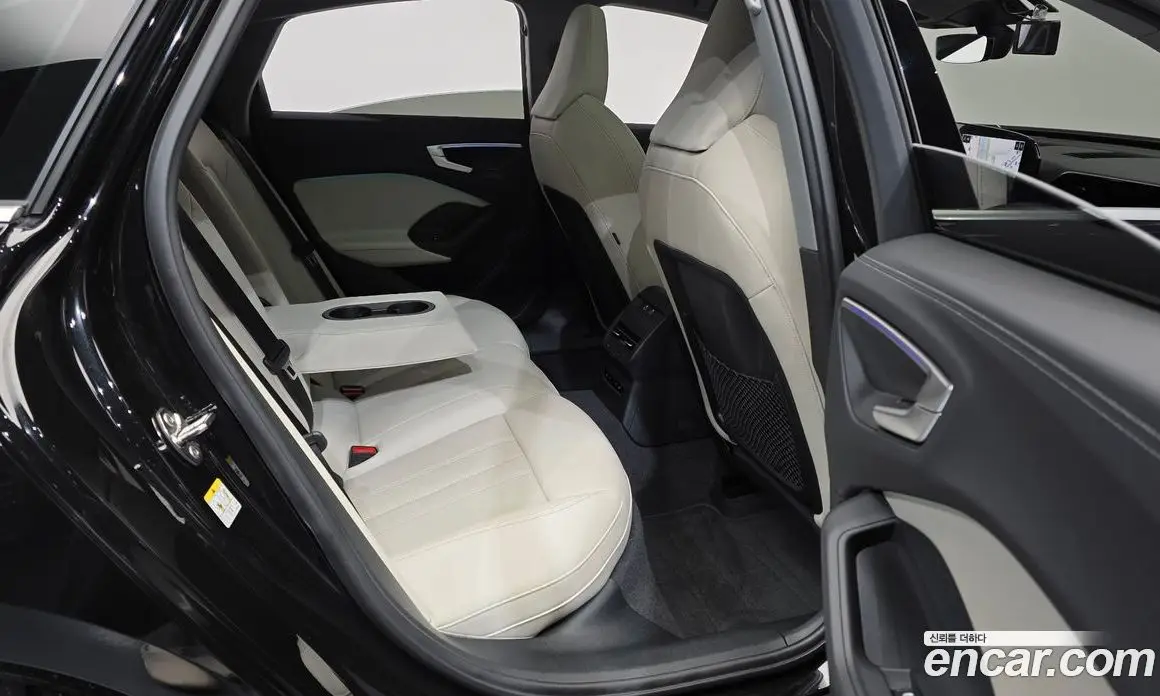 Audi A5 2025 2.0 автомат (гидро), фото 18