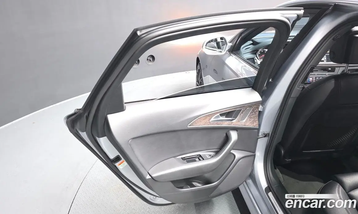 Audi A6 2018 2.0 автомат (гидро), фото 15