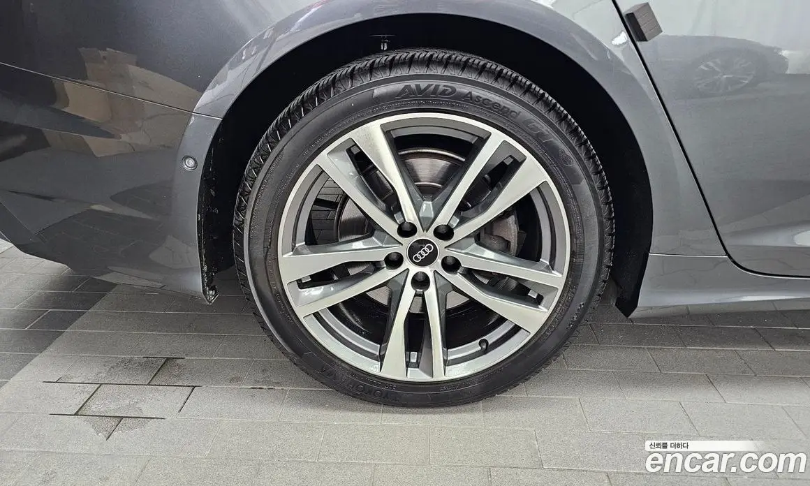 Audi A6 2021 3.0 автомат (гидро), фото 5