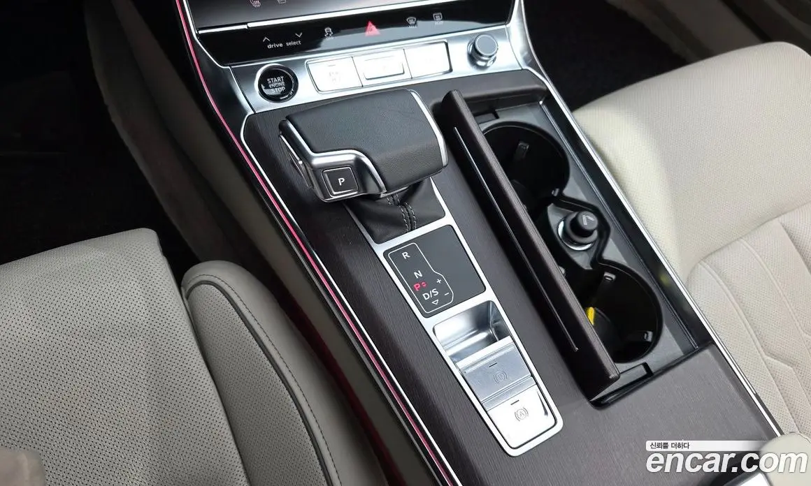 Audi A6 2025 2.0 автомат (гидро), фото 9