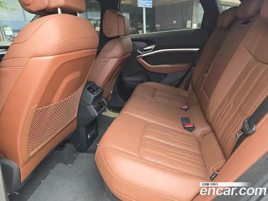 Audi e-tron 2020 автомат (гидро), фото 13