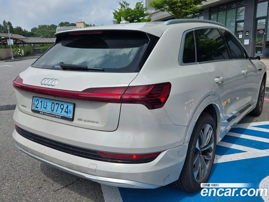 Audi e-tron 2020 автомат (гидро), фото 4