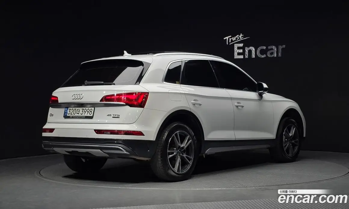 Audi Q5 2022 2.0 автомат (гидро), фото 2 Audi Q5 2022 2.0 автомат (гидро), фото 2