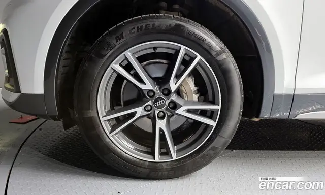 Audi Q5 2022 2.0 автомат (гидро), миниатюра 5 Audi Q5 2022 2.0 автомат (гидро), миниатюра 5