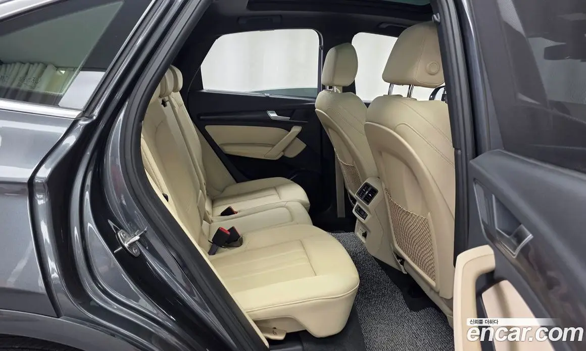 Audi Q5 2023 2.0 автомат (гидро), фото 12