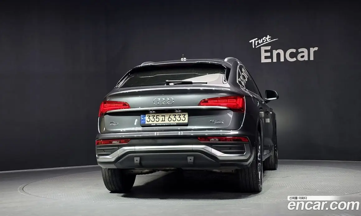 Audi Q5 2023 2.0 автомат (гидро), фото 4