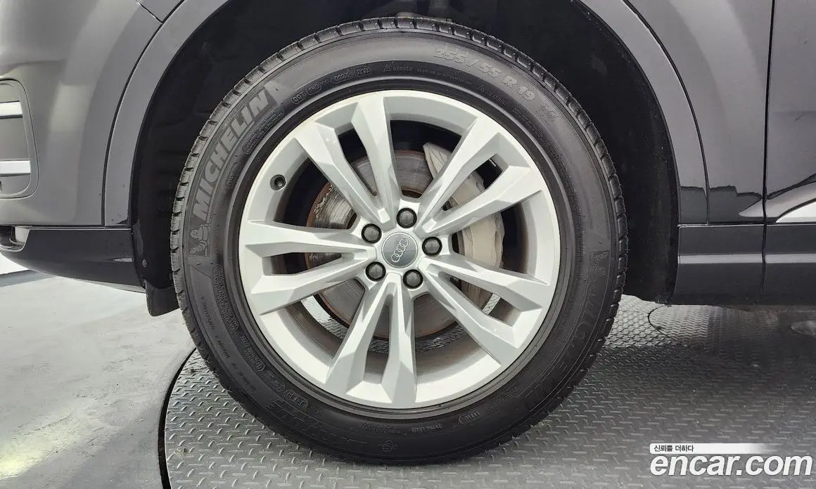 Audi Q7 2019 2.0 автомат (гидро), фото 5