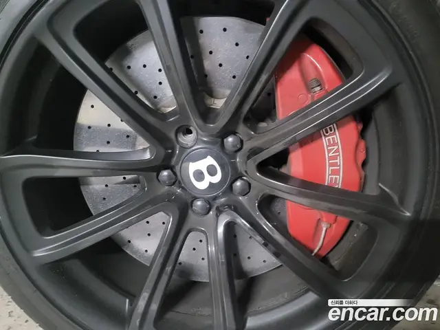 Bentley Continental 2010 6.0 автомат (гидро), миниатюра 5