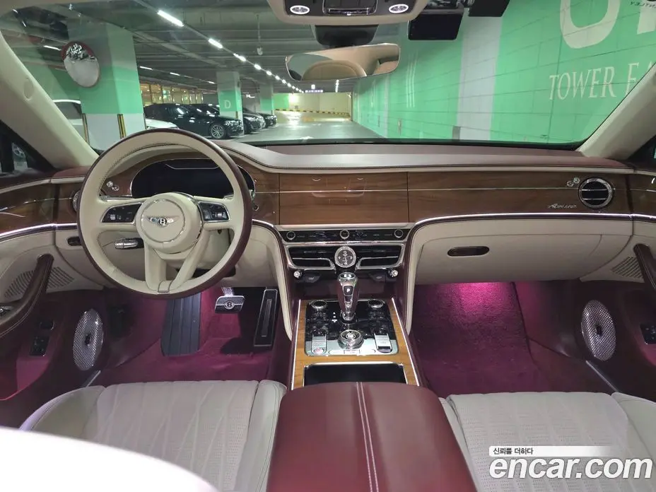 Bentley Flying Spur 2024 4.0 автомат (гидро), фото 13
