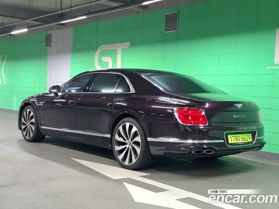Bentley Flying Spur 2024 4.0 автомат (гидро), фото 4