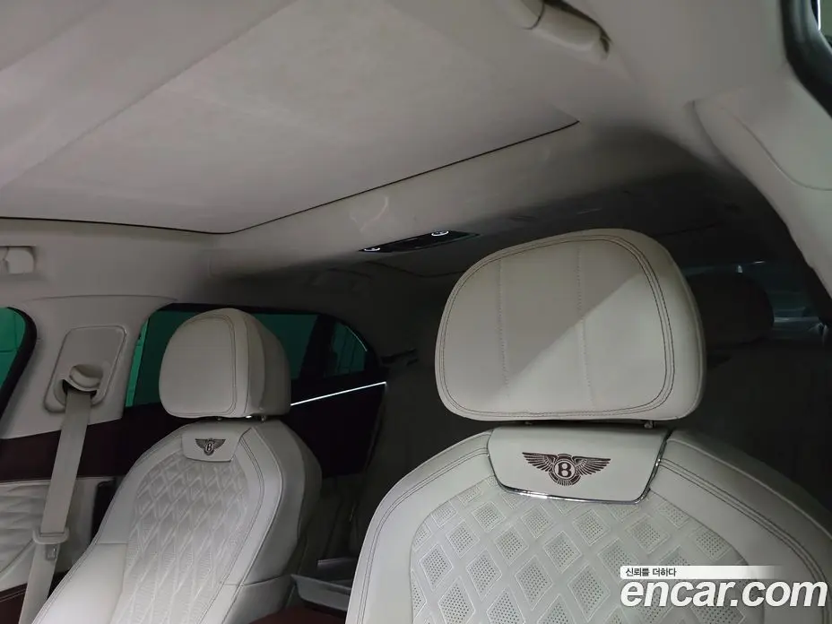 Bentley Flying Spur 2024 4.0 автомат (гидро), фото 10