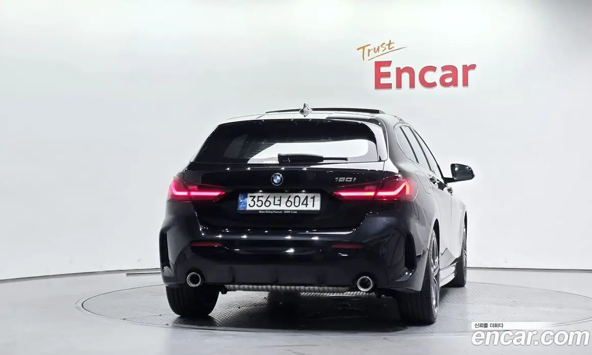 BMW 1 серия 2021 2.0 автомат (гидро), фото 4