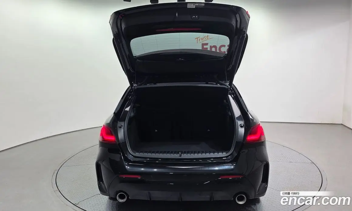 BMW 1 серия 2021 2.0 автомат (гидро), фото 33