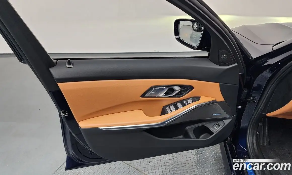 BMW 3 серия 2025 2.0 автомат (гидро), фото 14