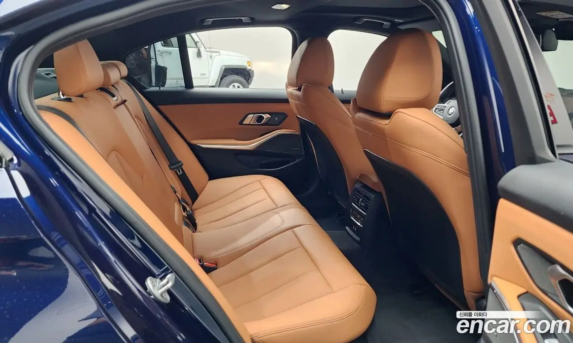 BMW 3 серия 2025 2.0 автомат (гидро), фото 16