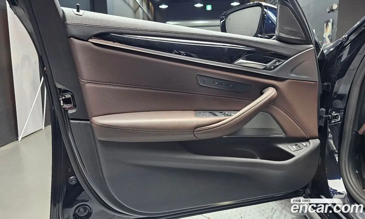 BMW 5 серия 2022 2.0 автомат (гидро), фото 14