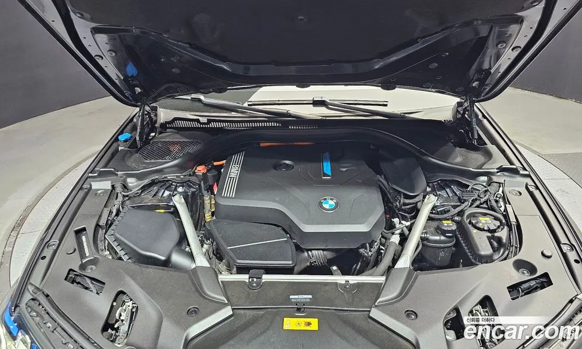 BMW 5 серия 2022 2.0 автомат (гидро), фото 6