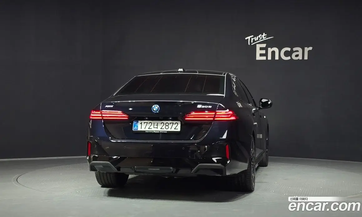 BMW 5 серия 2025 2.0 автомат (гидро), фото 4