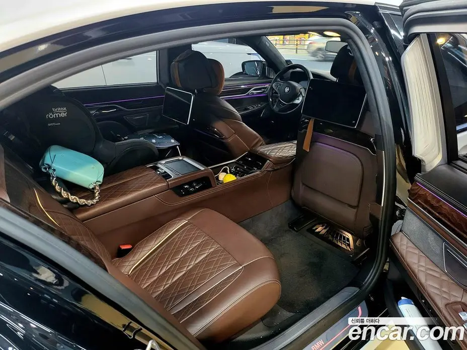 BMW 7 серия 2019 4.4 автомат (гидро), фото 14