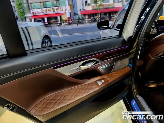BMW 7 серия 2019 4.4 автомат (гидро), миниатюра 7
