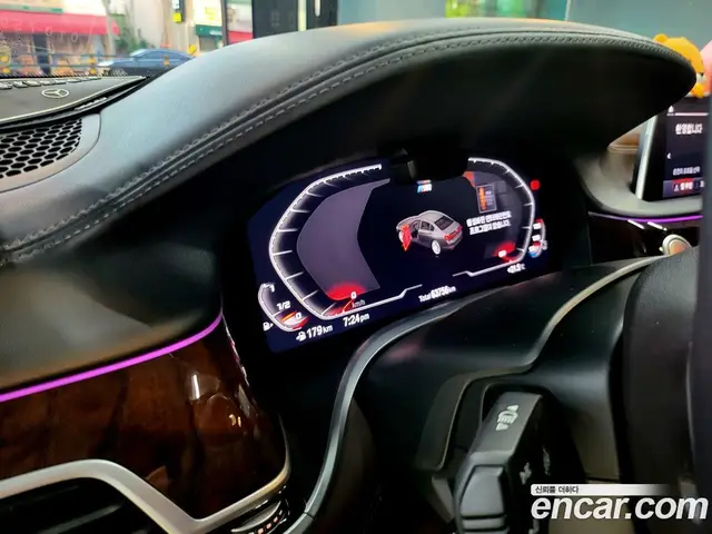 BMW 7 серия 2019 4.4 автомат (гидро), миниатюра 9