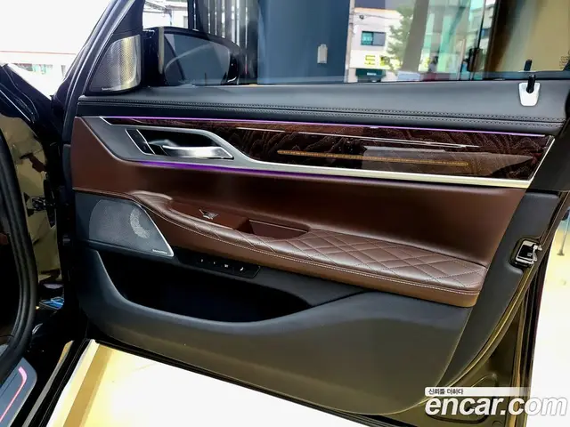 BMW 7 серия 2019 4.4 автомат (гидро), миниатюра 10