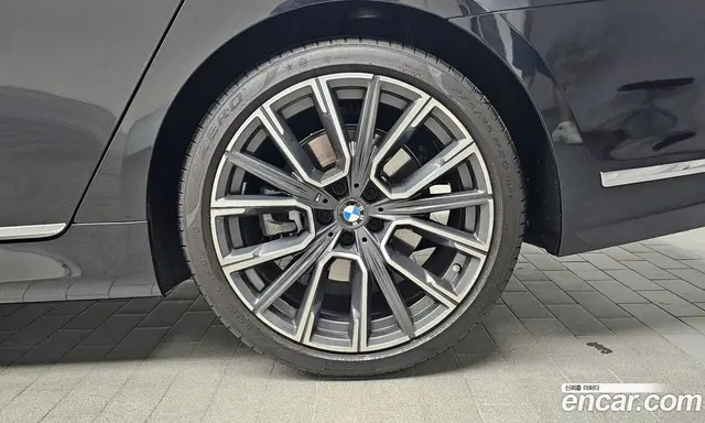 BMW 7 серия 2022 3.0 автомат (гидро), миниатюра 6