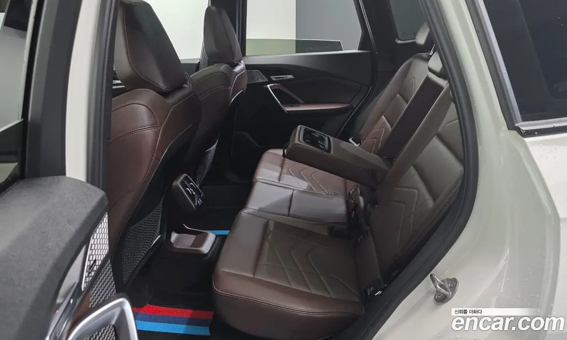 BMW X1 2023 2.0 автомат (гидро), фото 18
