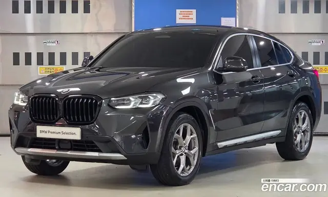 BMW X4 2022 2.0 автомат (гидро), миниатюра 1