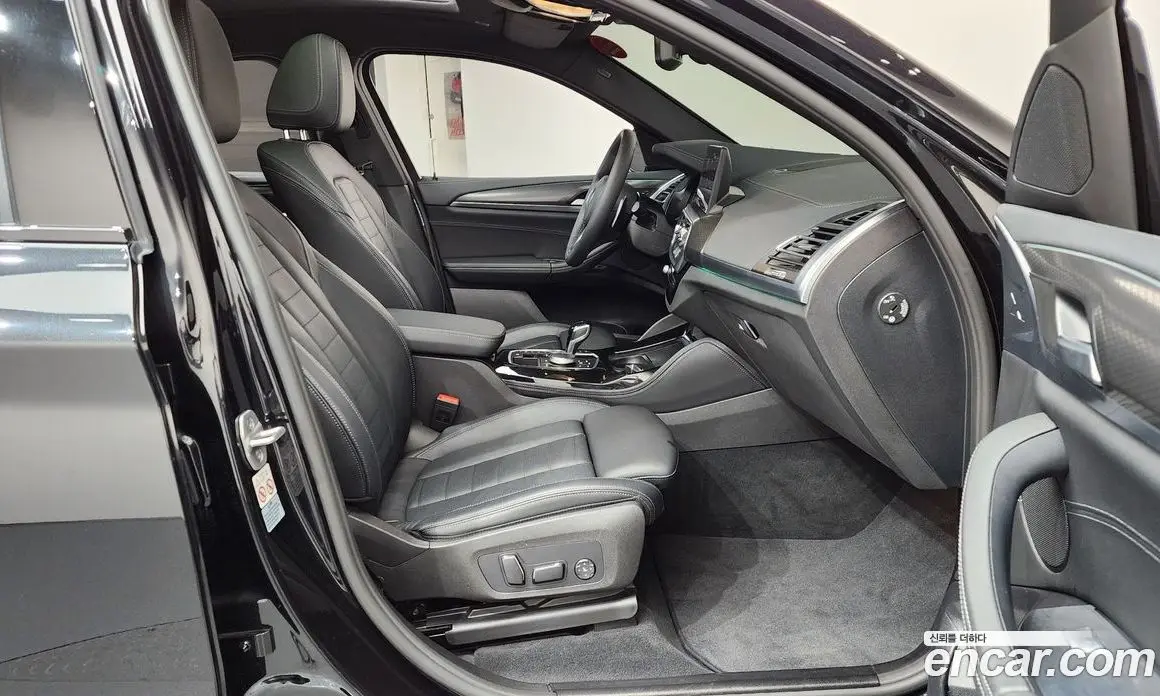 BMW X4 2024 2.0 автомат (гидро), фото 16