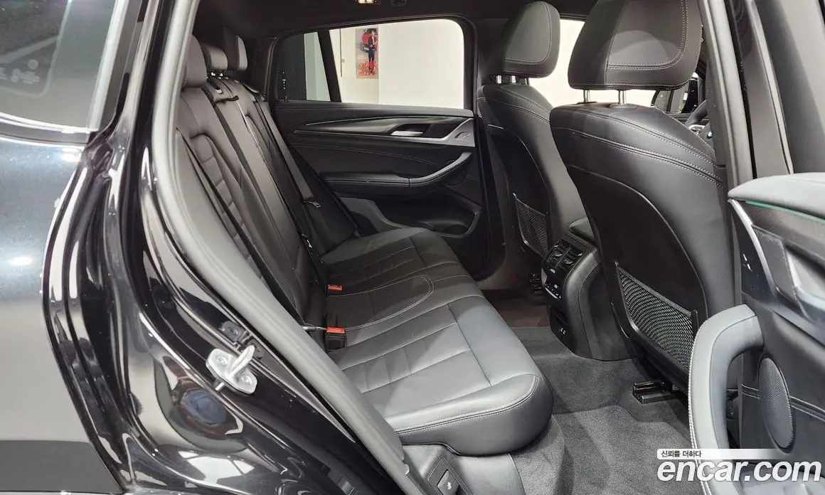 BMW X4 2024 2.0 автомат (гидро), фото 17
