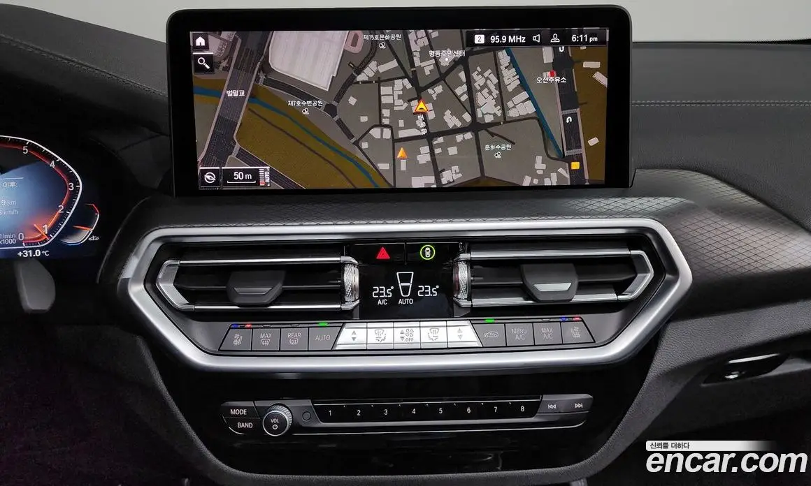 BMW X4 2024 2.0 автомат (гидро), фото 19
