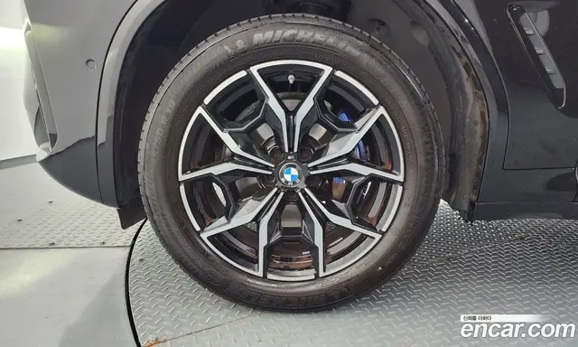 BMW X4 2024 2.0 автомат (гидро), миниатюра 5