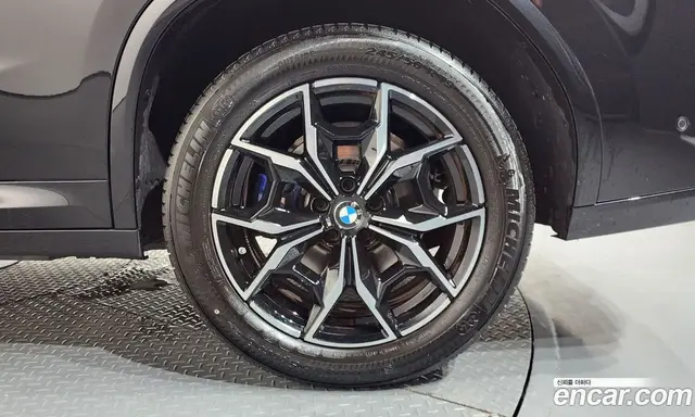 BMW X4 2024 2.0 автомат (гидро), миниатюра 7